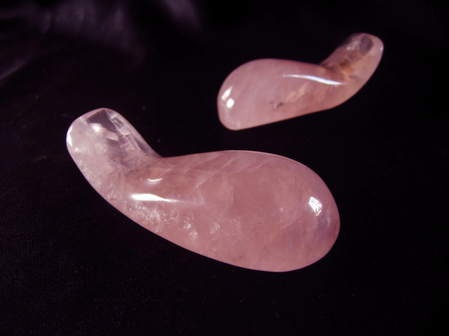 Rose Quartz Massage Tool Handheld Design 