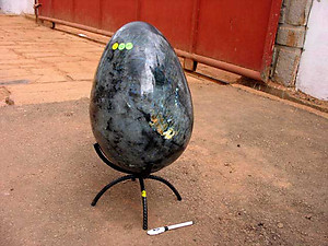 Labradorite Large egg 52.96Kg