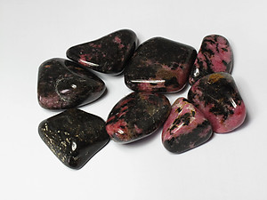 18-30 mm Rhodonite Tumbled Stones